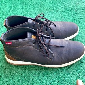 Size 13 US work shoes that feel like tennis shoes. Genuine Levi Strauss.